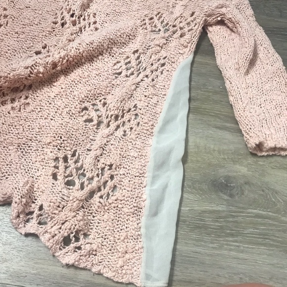 ANTHROPOLOGIE Pink Crochet Sweater Small, cute - Picture 5 of 7